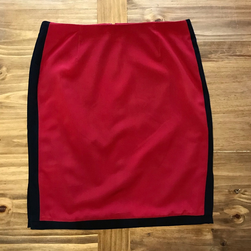 Red and black Worthington skirt  Sz. 16 - Picture 3 of 8